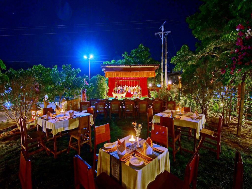 Hotel Yadanarbon Bagan New Bagan Exterior photo