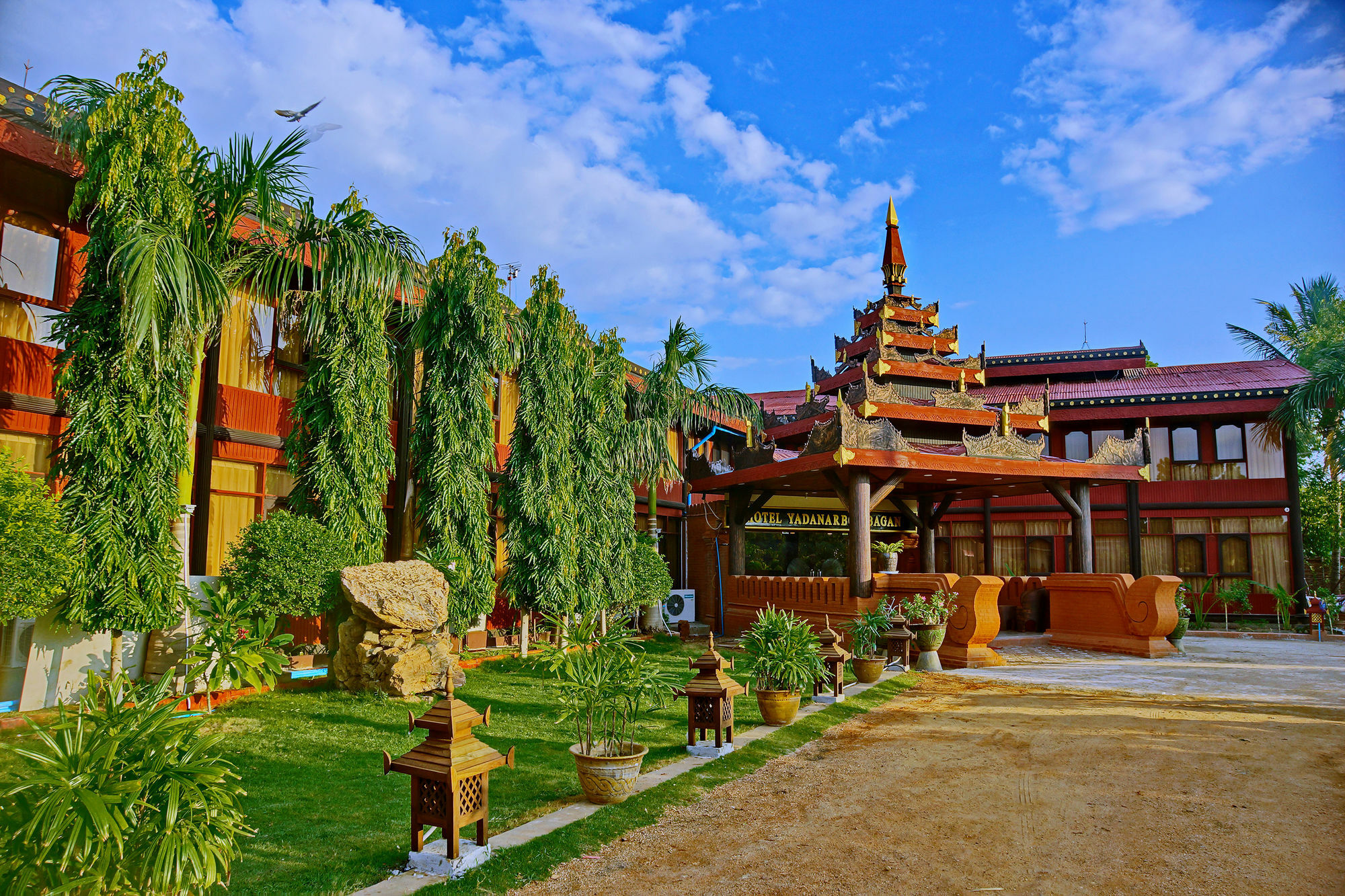 Hotel Yadanarbon Bagan New Bagan Exterior photo